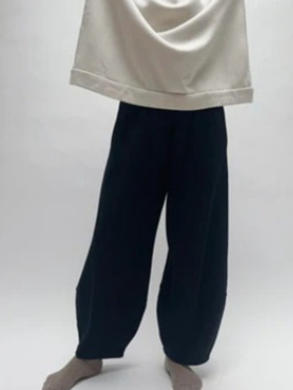 Bryn Walker 100% Linen Black Oliver Lantern Ballon Wide Tapered Pants Size Large